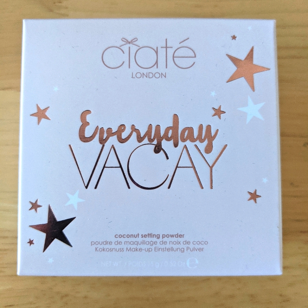COPY - Ciaté, Everyday Vacay Coconut Setting Powder, new